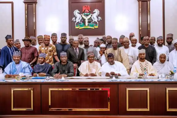 President Buhari Hosts APC Aspirants (Photos)